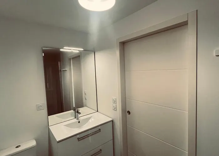 Le Lumina Du Centre Bourg * 생장드몽